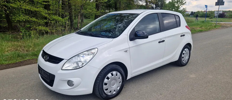 hyundai Hyundai i20 cena 12800 przebieg: 274000, rok produkcji 2009 z Murowana Goślina